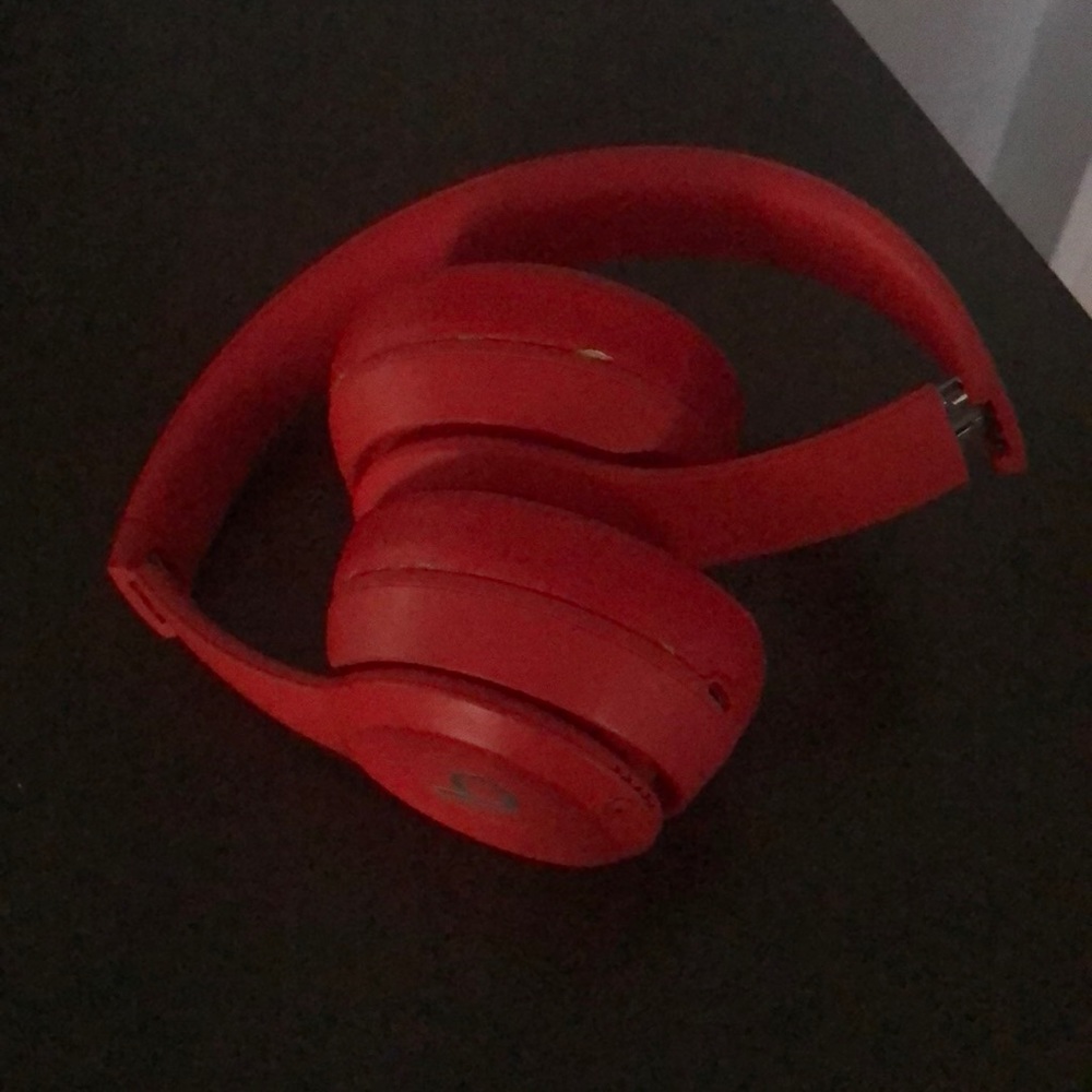 Red wireless beats - Picture 3 of 4